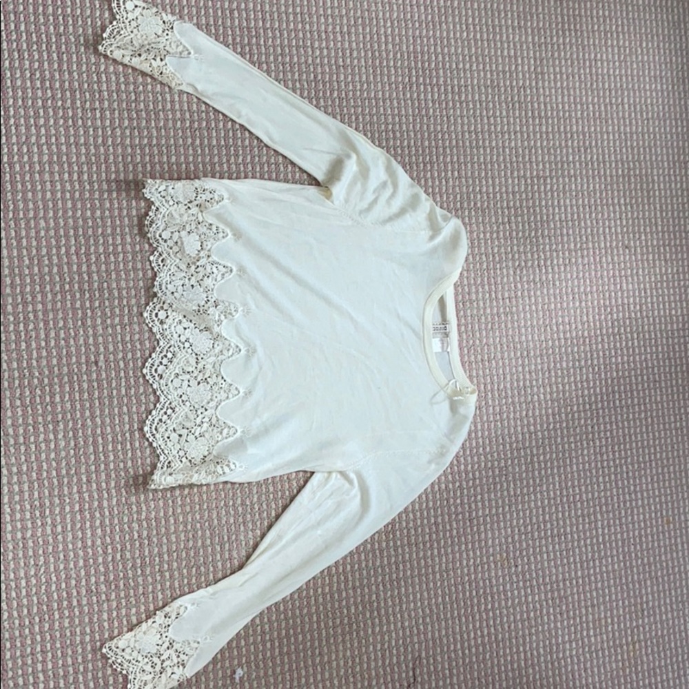 Off white long sleeve top